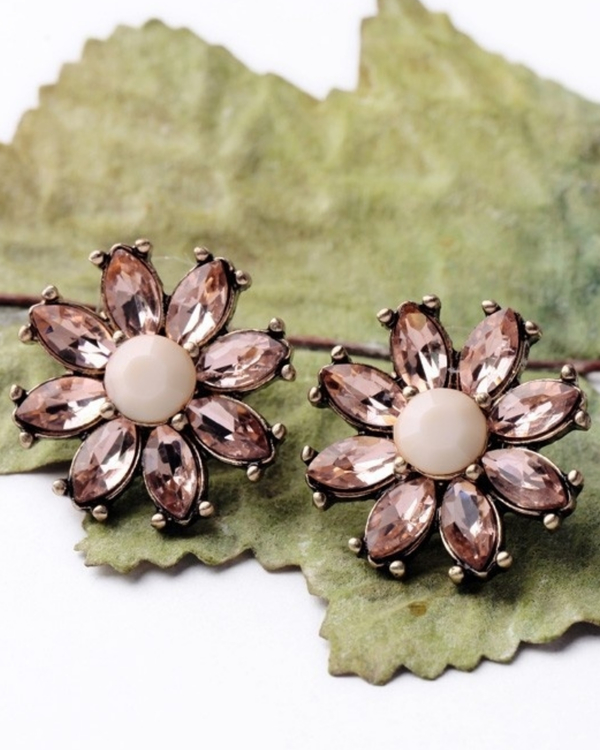 Pink flower earrings by Streethopper The Secret Label