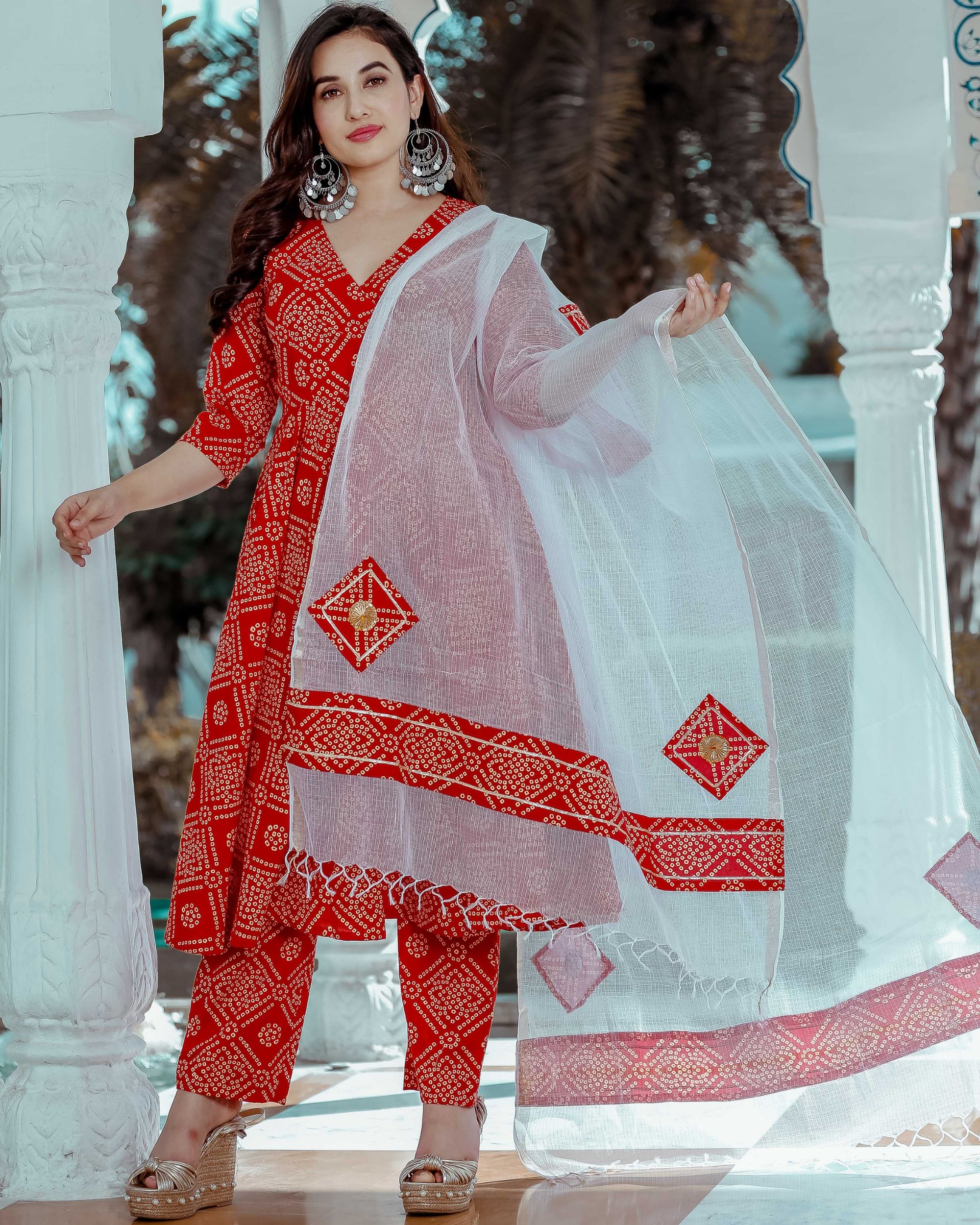 bandhani suit ke design