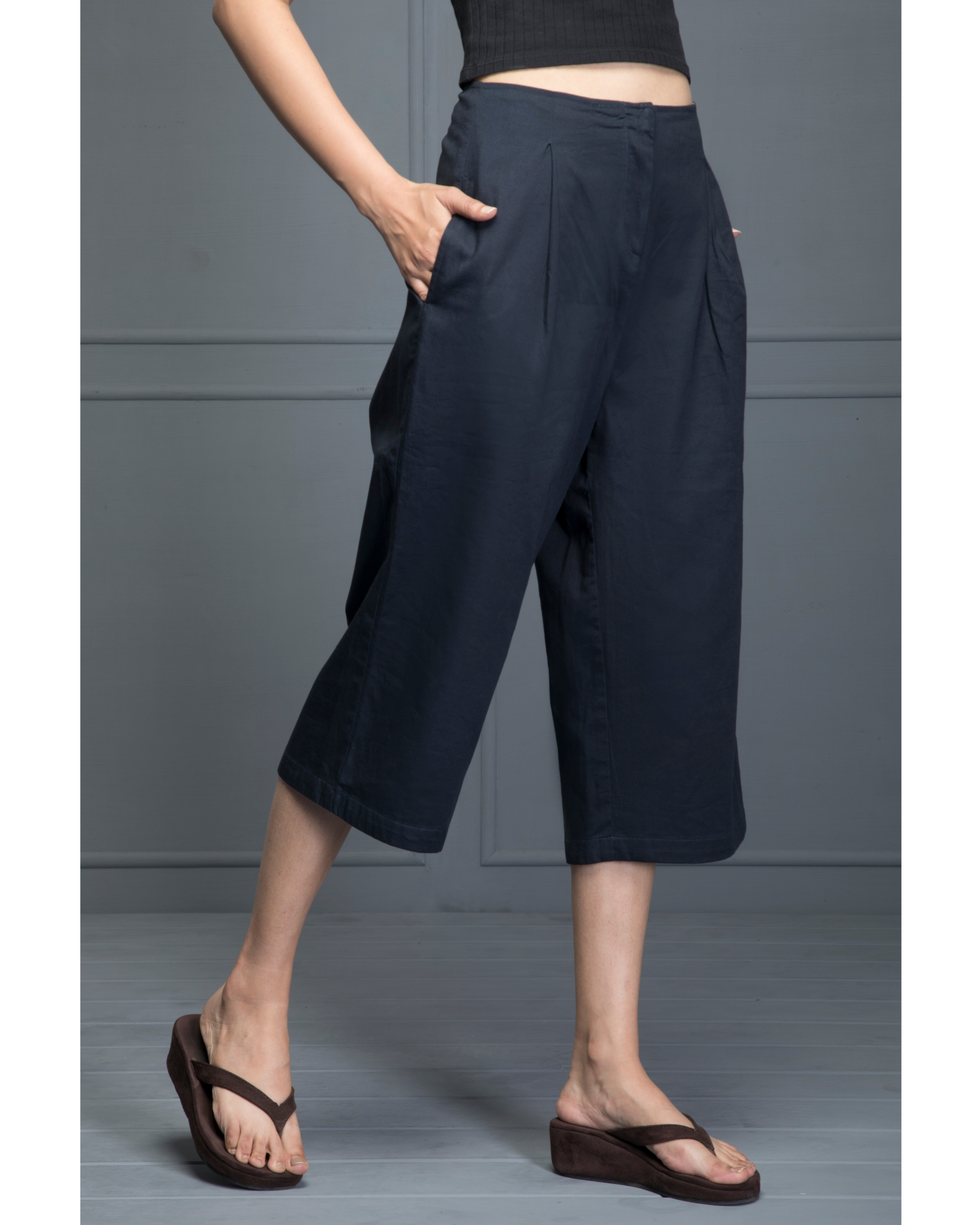 Navy blue cotton culottes by Santav | The Secret Label