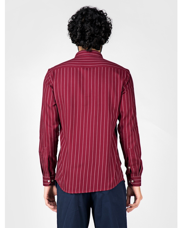 casual maroon shirt